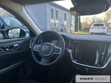 Volvo V60 II  2021 Volvo V60 V60 B3 Momentum Pro Pakiet Climate Park, zdjęcie 13