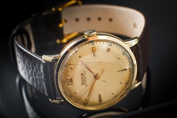 DOXA ANTIMAGNETIQUE VINTAGE MANUAL 14K GOLD 35MM