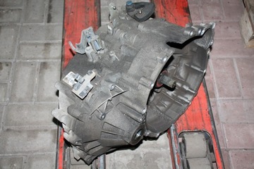 VOLVO V70S60 SKRZYNIA MANUAL M56 2.5T P9482180