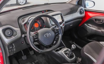 Toyota Aygo II Hatchback 5d 1.0 VVT-i 69KM 2015 Toyota Aygo 1.0 VVT-i X-play Benzyna 69KM, zdjęcie 30
