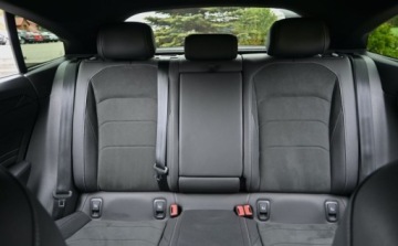 Volkswagen Arteon Fastback Facelifting 2.0 TDI SCR 150KM 2021 Volkswagen Arteon 2,0 TDI 2X R-LINE DSG HEDA UP Nawigacja Kamera Virtual, zdjęcie 25