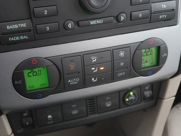 Ford Focus II Hatchback 5d 1.6 Duratec Ti-VCT 115KM 2006 Ford Focus 1.6 i, GAZ, Klima, Klimatronic, zdjęcie 11