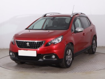 Peugeot 2008 I SUV Facelifting 1.2 PureTech 110KM 2017 Peugeot 2008 1.2 PureTech, Salon Polska, zdjęcie 1