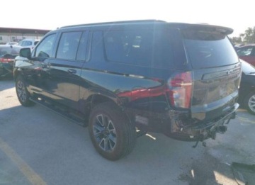 Chevrolet Suburban GMT900 2024 Chevrolet Suburban 2024, 5.3L, 4x4, Z71, od ubezpieczalni 5.3 Benzyna 355KM, zdjęcie 6