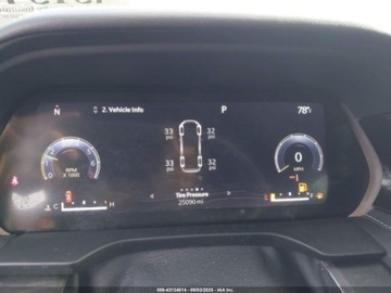 Jeep Grand Cherokee V 2023 Jeep Grand Cherokee L OVERLAND, 2023r., 4x4, 3.6L 3.6 Benzyna 293KM, zdjęcie 10