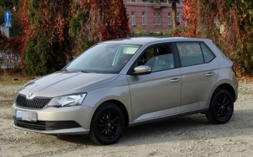 Skoda Fabia III Hatchback Facelifting 1.0 MPI 75KM 2018 Skoda Fabia MPI Bezwypadkowy Jak Nowy Benzyna 75KM, zdjęcie 5