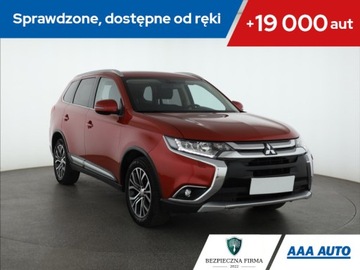 Mitsubishi Outlander III SUV Facelifting 2017 2.0 150KM 2017 Mitsubishi Outlander 2.0, Salon Polska