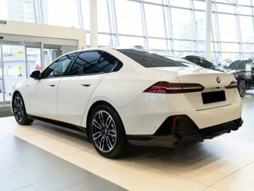 BMW Seria 5 G90-91 Touring 2.0 520d 197KM 2025 BMW Seria 5 520d Sport Sedan 2.0 (197KM) 2025, zdjęcie 1