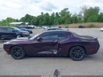 Dodge Challenger III 2021 Dodge Challenger SXT 2021 3.6l 3.6 Benzyna 303KM, zdjęcie 2