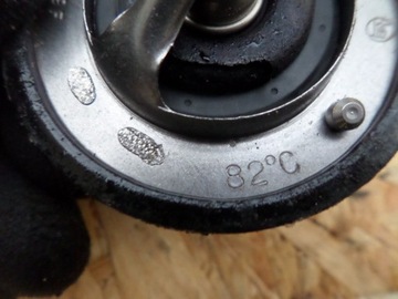 Водяной термостат Auris 82C Toyota Yaris 3 1.4 D4D