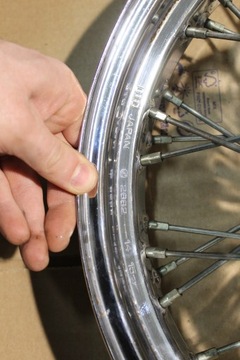 VTX 1300 VT 03-09 ОБОД ПЕРЕДНЕГО КОЛЕСА