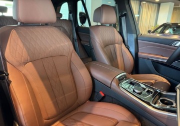 BMW X5 G05 SUV Facelifting 3.0 30d 298KM 2026 BMW X5 BMW X5 xDrive30d dostepne od reki z ogrzewaniem postojowym 3.0, zdjęcie 9