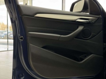 BMW X1 F48 2021 BMW X1 sDrive18i xLine LED Ambiente Czujniki prakowania Salon Polska, zdjęcie 10