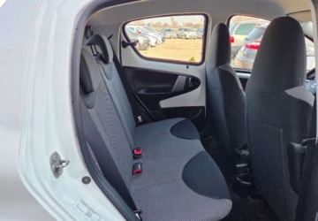 Toyota Aygo I Hatchback 5d Facelifting 1.0 VVT-i 68KM 2012 Toyota Aygo 1,0 Klima 68 km Benzyna 68KM, zdjęcie 16