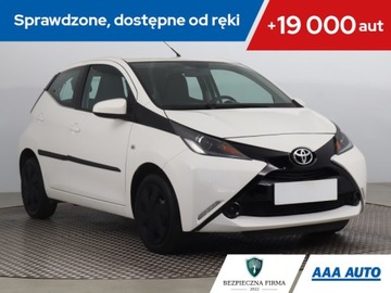 Toyota Aygo II Hatchback 5d 1.0 VVT-i 69KM 2017 Toyota Aygo 1.0 VVT-i, Salon Polska, 1. Właściciel