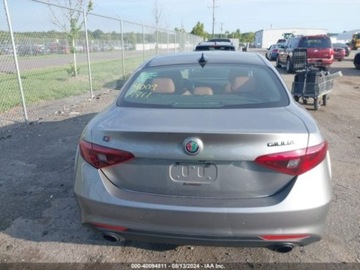 Alfa Romeo Giulia II Sedan 2.0 TBi 280KM 2019 Alfa Romeo Giulia 2019r., 2.0l, od ubezpieczalni 2.0 Benzyna 280KM, zdjęcie 12