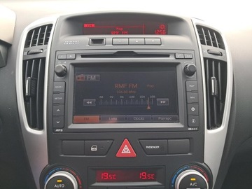 Kia Ceed I Hatchback 5d Facelifting 1.4 DOHC CVVT 90KM 2012 Kia Ceed 1.4 CVVT I (2006-2012) Kia Ceed 1.4 CVVT, zdjęcie 17