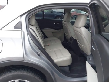 Cadillac 2023 Cadillac XT4 2023 CADILLAC XT4 FWD LUXURY 2.0 Benzyna 235KM, zdjęcie 11