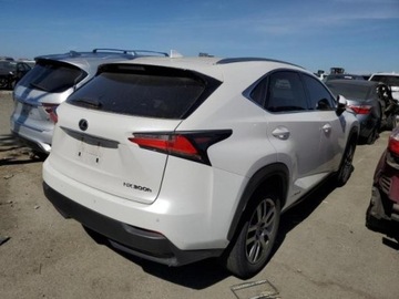 Lexus NX I 2016 Lexus NX 2016 Lexus NX 300h AWD 4dr 2.5 Benzyna 194KM, zdjęcie 2