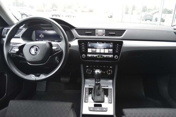 Skoda Superb III Liftback Facelifting 2.0 TDI SCR 200KM 2022 Skoda Superb SalonPL 2.0TDI 200KM DSG Ambition Czujniki El.Bagaznik Smartl, zdjęcie 8