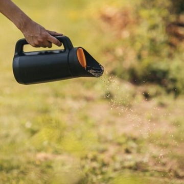 Ручная сеялка для внесения удобрений FISKARS РАЗБРАСЫВАТЕЛЬ
