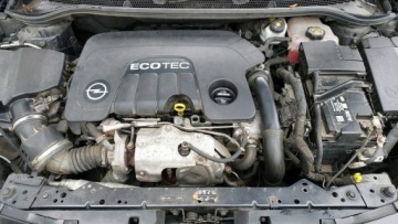 Opel Astra J Sports Tourer Facelifting 1.6 CDTI ecoFLEX 110KM 2015 Opel Astra 1.6D, 110KM, Bezwypadek, zdjęcie 37