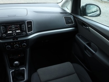 Volkswagen Sharan II Van 2.0 TDI-CR BMT 140KM 2015 VW Sharan 2.0 TDI, Salon Polska, Serwis ASO, zdjęcie 7