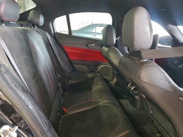 Alfa Romeo Giulia II 2017 Alfa Romeo Giulia 2017r., Quadrifoglio, 2.9L, od ubezpieczalni 2.9 Benzyna, zdjęcie 8