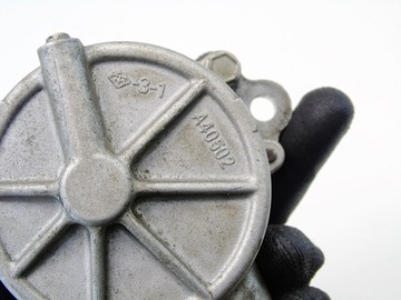 ВАКУУМНЫЙ ВАКУУМНЫЙ НАСОС 2.0 D DI CD CITD MAZDA 3 5 6 RF7J 2005- RF7J18G00