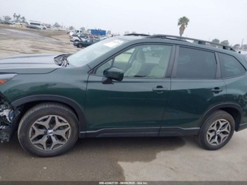 Subaru Forester V 2023 Subaru Forester Premium 2023 2.5l 2.5 Benzyna 182KM, zdjęcie 2