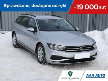 Volkswagen Passat B8 Variant Facelifting 1.5 TSI EVO 150KM 2020 VW Passat 1.5 TSI, Salon Polska, Serwis ASO
