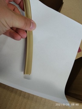 бежевый уплотнитель для межкомнатных дверей с притвором