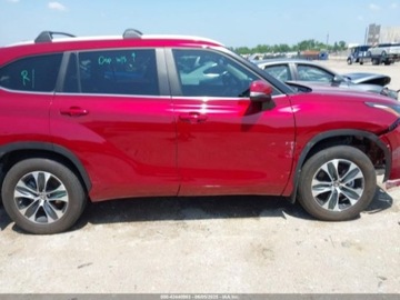 Toyota Highlander III 2024 Toyota Highlander 2024r., 2.4L 2.4 Benzyna 265KM, zdjęcie 4