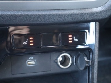  SsangYong Korando 1.5 T-GDI, Salon Polska, zdjęcie 16