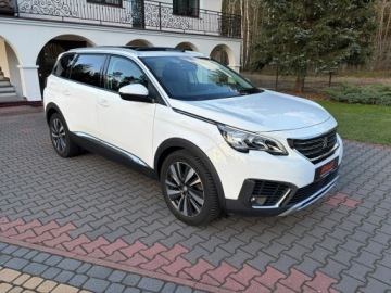 Peugeot 5008 II Crossover 1.2 PureTech 130KM 2017 Peugeot 5008 7-osobowy Półskóry Panorama dach