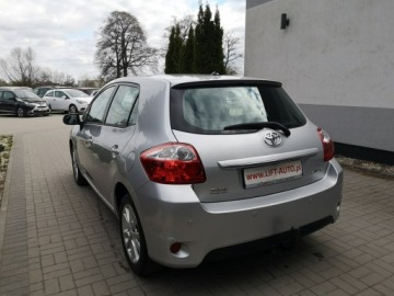 Toyota Auris I Hatchback 5d Facelifting 1.6 Valvematic 132KM 2011 Toyota Auris 1.6 Benzyna 132KM Klimatr LIFT Isofix, zdjęcie 7