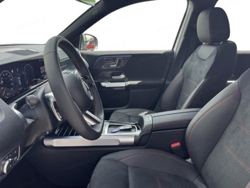 Mercedes GLB SUV Facelifting 2.0 220 190KM 2025 MERCEDES-BENZ GLB 220 4-Matic AMG Line 2.0 (190KM) 2025, zdjęcie 4