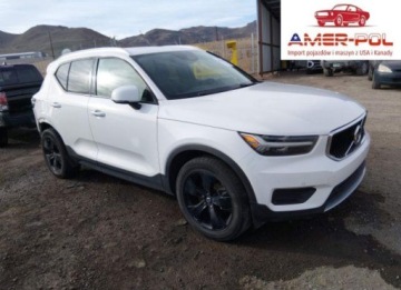 Volvo XC40 Crossover 2.0 T5 247KM 2020 Volvo XC 40 T5 Momentum 2020 2.0 Benzyna 248KM