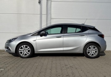 Opel Astra K Hatchback 5d 1.4 Turbo 125KM 2018 Opel Astra 1.4 T 125KM MT6 Enjoy Salon PL FV23 1.4 Benzyna 125KM, zdjęcie 3