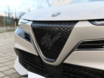 Alfa Romeo Junior SUV 1.2 Hybrid 145KM 2026 ALFA ROMEO Junior Ibrida Suv 1.2 (145KM) 2026, zdjęcie 11