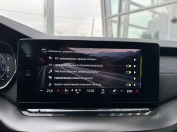 Skoda Octavia IV Kombi 2.0 TDI SCR 200KM 2022 Skoda Octavia 2.0TDI 200KM RS 4X4 DCC VirtCockpit NiskiPrzebieg Keyless Ka, zdjęcie 31