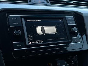 Volkswagen Passat B8 Variant Facelifting 1.5 TSI EVO 150KM 2022 Volkswagen Passat Podgrzewane Fotele | APP | Czujn, zdjęcie 23