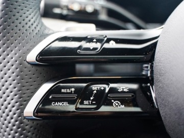 Mercedes GLC C254/X254 Coupe 2.0 300 258KM 2026 GLC Coupe 300 4-Matic AMG Line 2.0 (258KM) 2026, zdjęcie 10