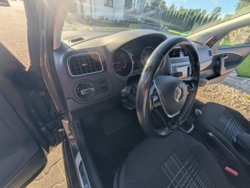 Volkswagen Polo V Hatchback 3d Facelifting 1.4 TDI BlueMotion Technology 90KM 2015 VW polo LOUNGE super wyposażenie, zdjęcie 8