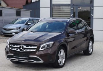 Mercedes GLA I Off-Roader Facelifting 2.1 200d 136KM 2018 Mercedes-Benz GLA 2.2CDI 136KM Bezwypadkowy Oplacony Ledy 2.1 Diesel, zdjęcie 4