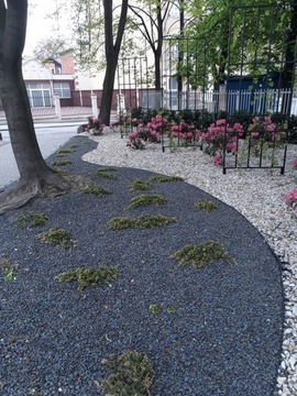 Декоративный базальтовый камень Gris Black для сада TONA