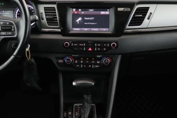 Kia Niro I Crossover 1.6 GDi Hybrid 141KM 2016 Kia Niro Hybrid, Salon Polska, Serwis ASO, zdjęcie 11