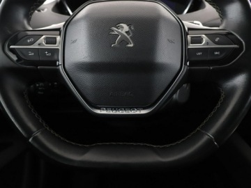 Peugeot 3008 II Crossover 1.5 BlueHDI 130KM 2019 Peugeot 3008 automat navi PDC LED tempomat, zdjęcie 20