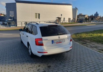 Skoda Octavia II Kombi Facelifting 1.6 TDI CR DPF 105KM 2013 Skoda Octavia 1.6TDi 105KM Kombi Klima 2-Wlascicieli Ks.Serwisowa Zarejest, zdjęcie 3