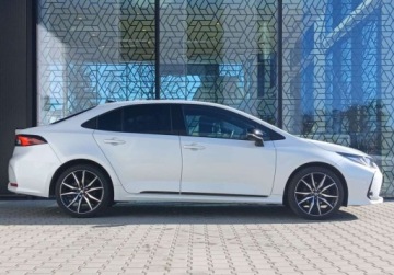 Toyota Corolla XII Sedan Facelifting 1.8 Hybrid 140KM 2023 Toyota Corolla Corolla GR Sport Dynamic FV23 Salon PL ASO 1 wl., zdjęcie 3